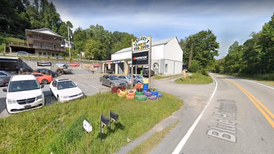 What are people saying about auto repair services in Morgantown?