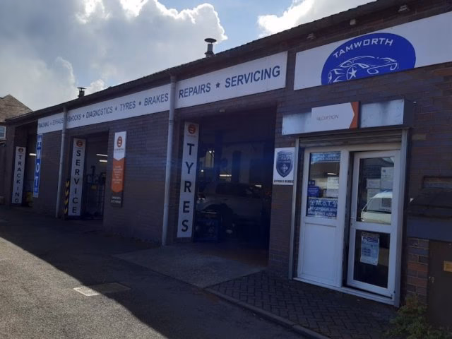 How much does an MOT cost in Tamworth?