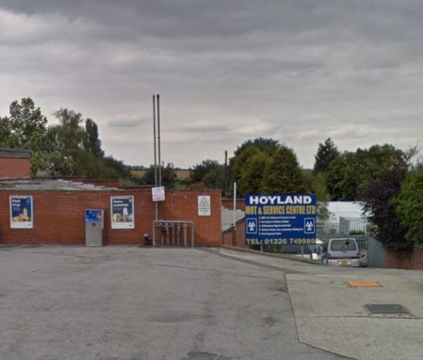 Can I wait at the centre for my Mot in Barnsley?