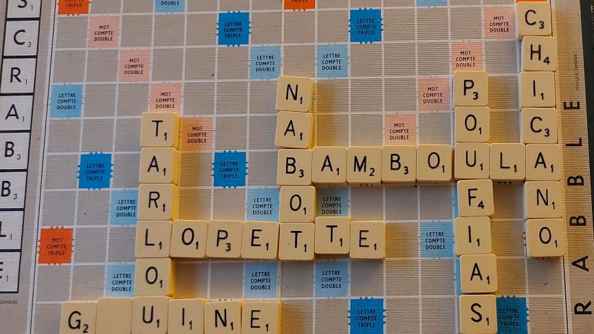 Comment jouer au Scrabble en anglais ?