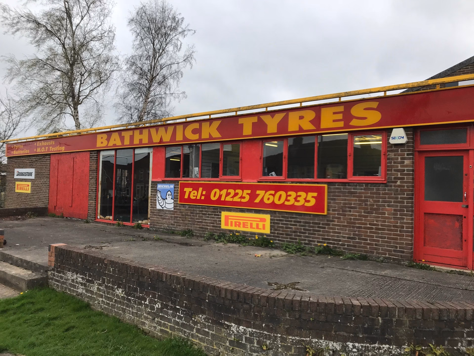 What services does Bathwick Tyres Dorchester offer?