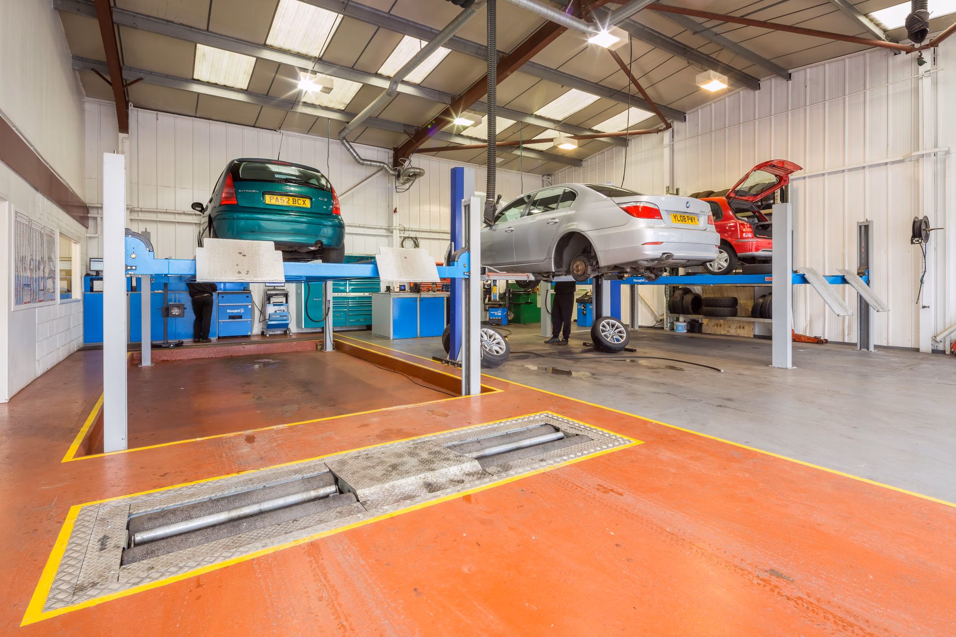 How do I book an appointment at ServiceOntario?