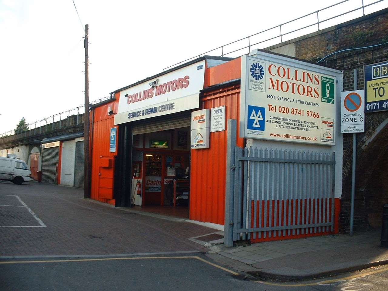Where can I find accident repairs & MOT testing & servicing?