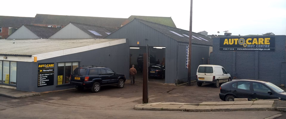 Who are challenge tyres in Trowbridge?