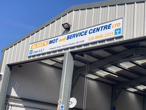 Where can I book An MOT test in Croydon South London?
