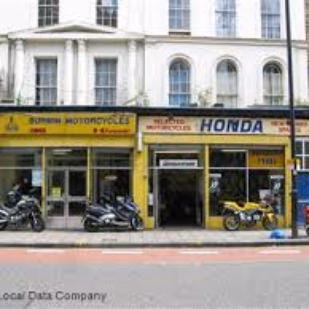 How do I book An MOT test at Lea Motors?