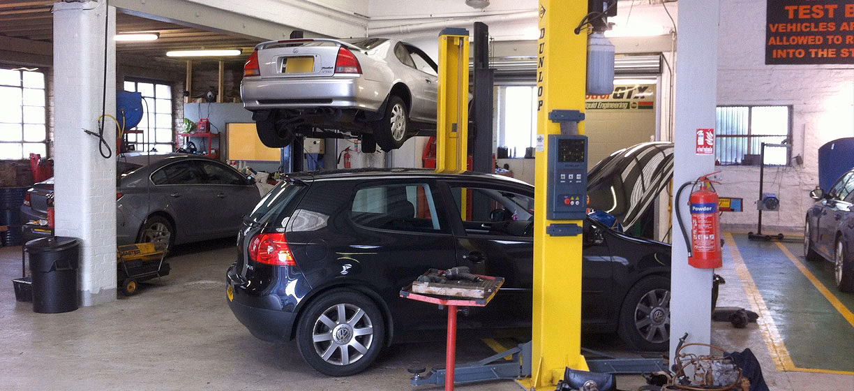 How do I find a trusted garage in Barry?