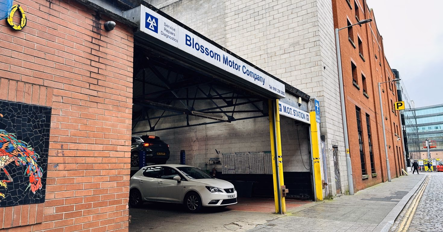 How do I book a job at Bridge Garage Manchester location?