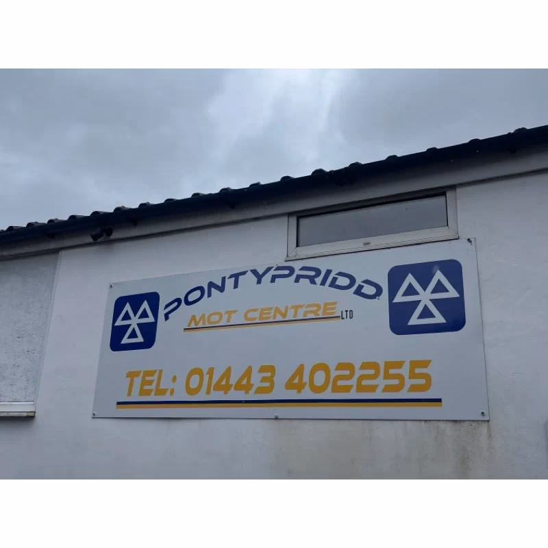 Where can I Park my Car in Pontypridd?