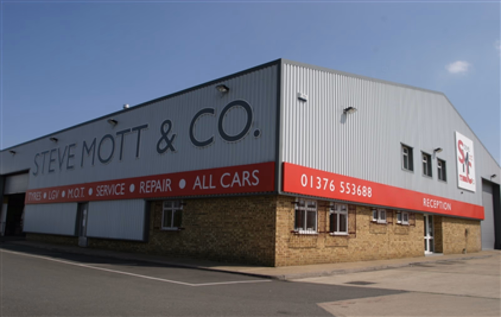 Where can I book my Mot in Braintree?