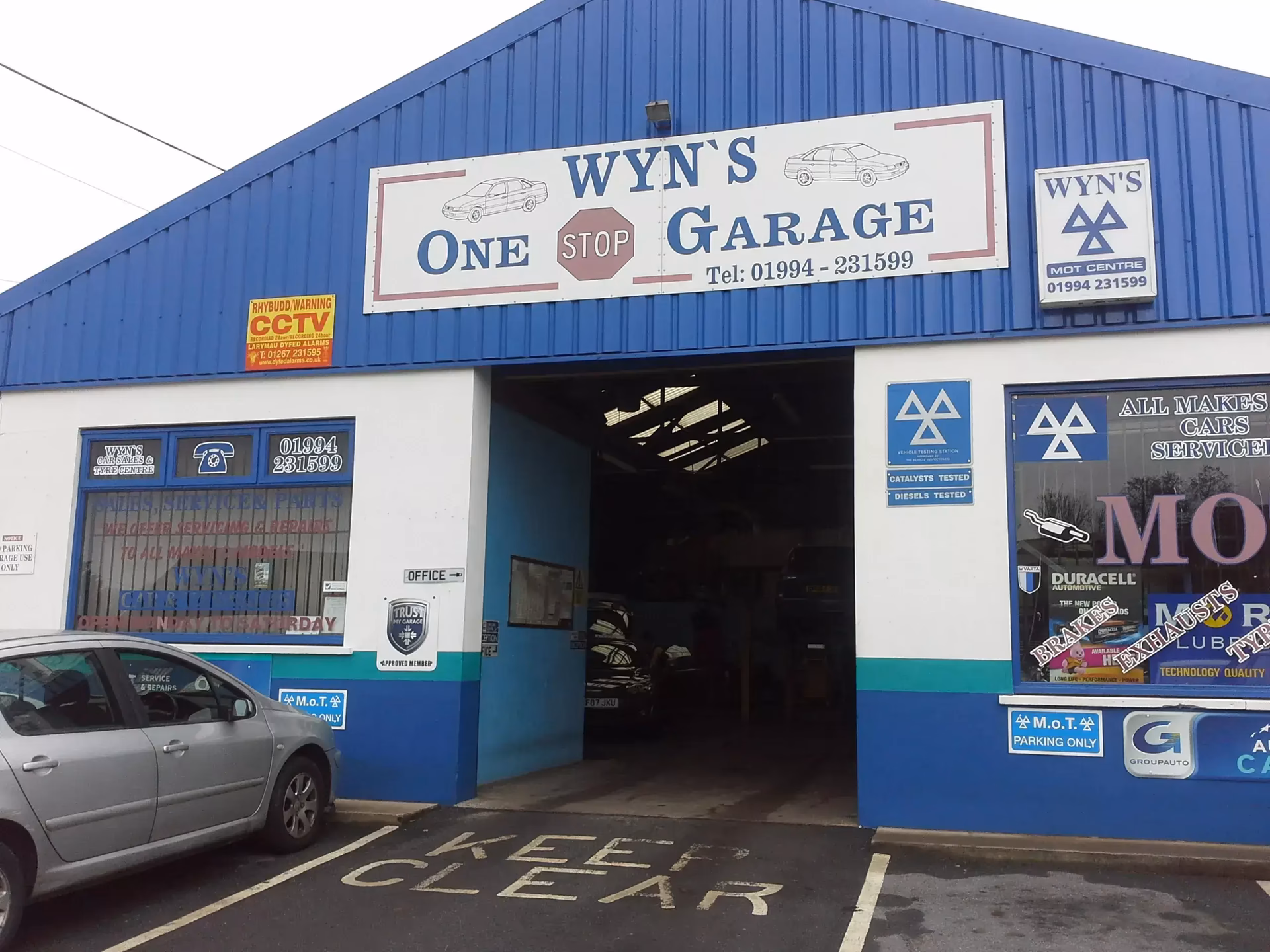 Where can I find the best garage services in Carmarthen?