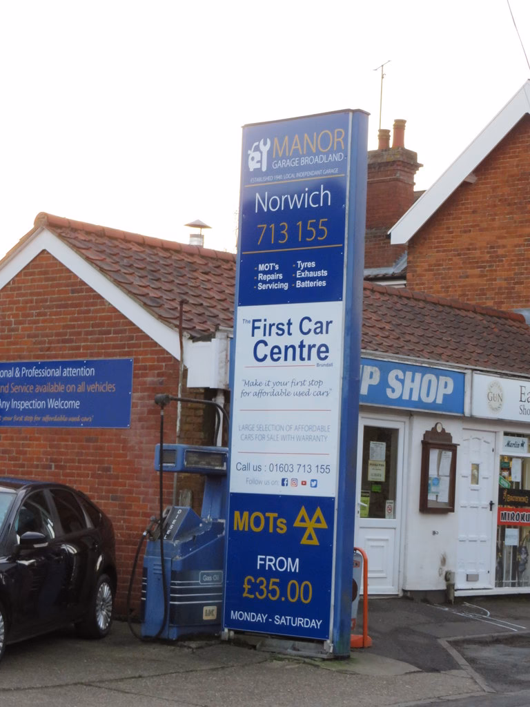 What's a good car to buy at Brundall manor?