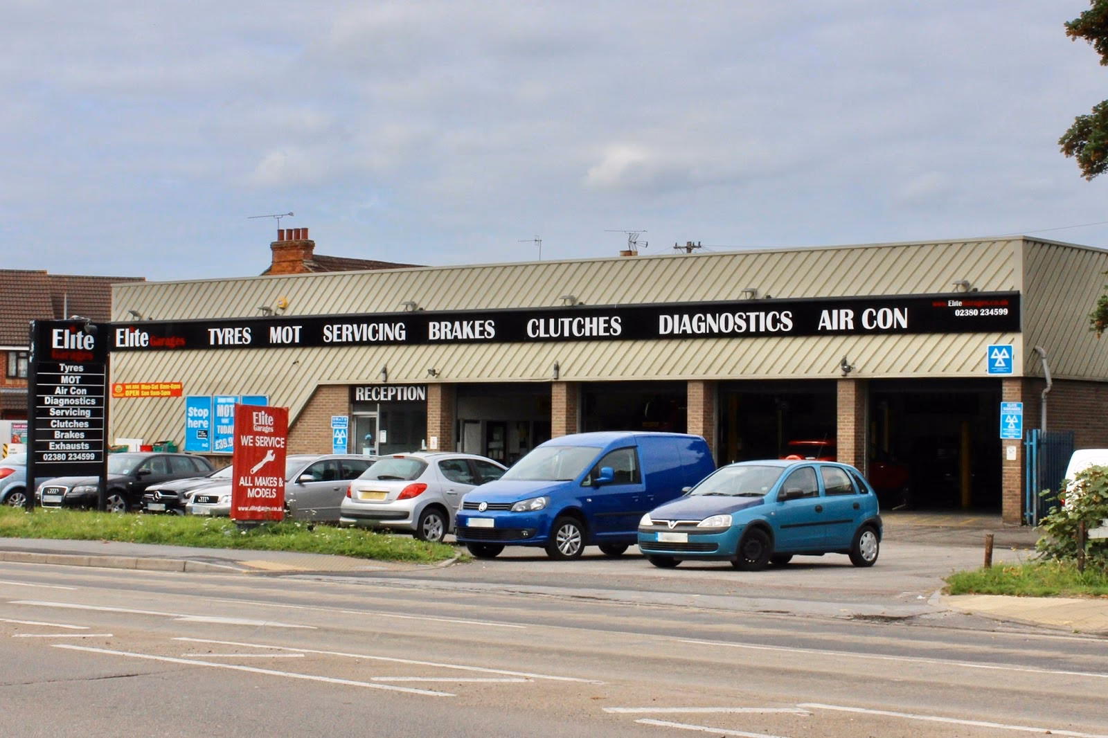 How many MOT test centres are there in Southampton?