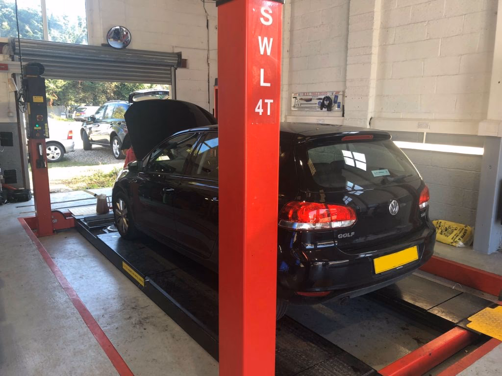 Who is Hartley service centre?