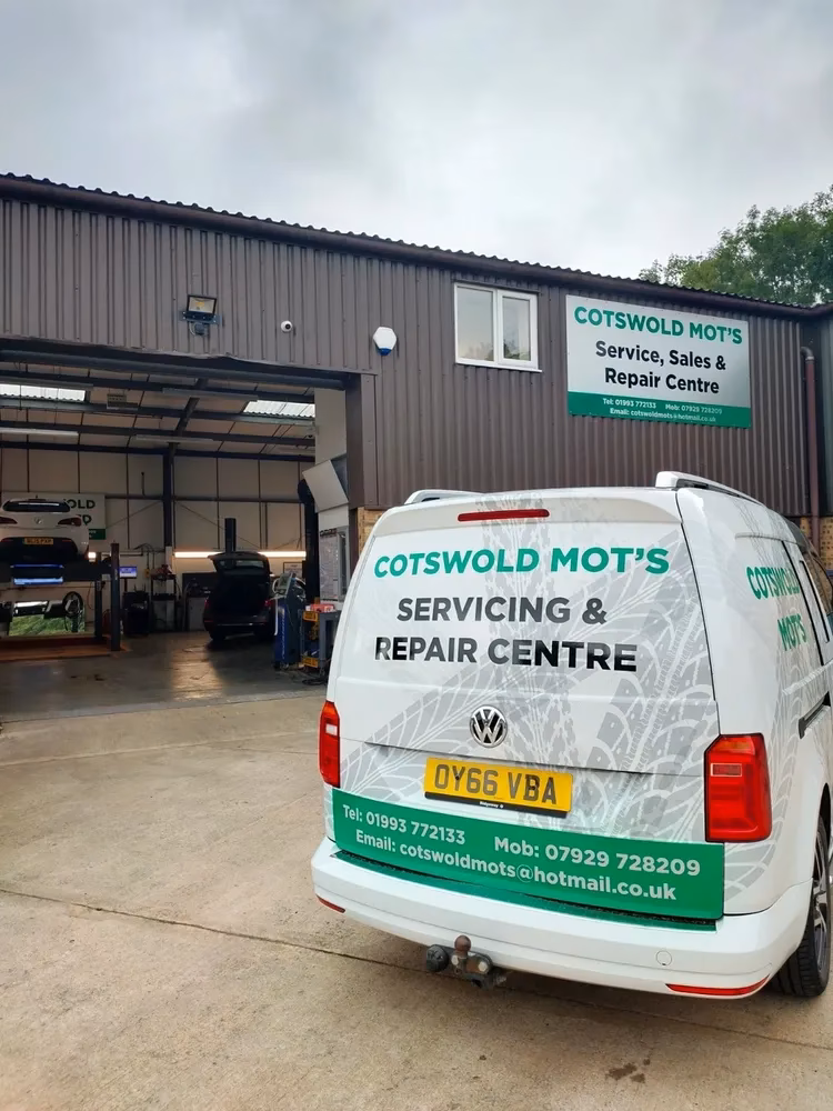 Is Cotswold Motor Inn a good hotel?