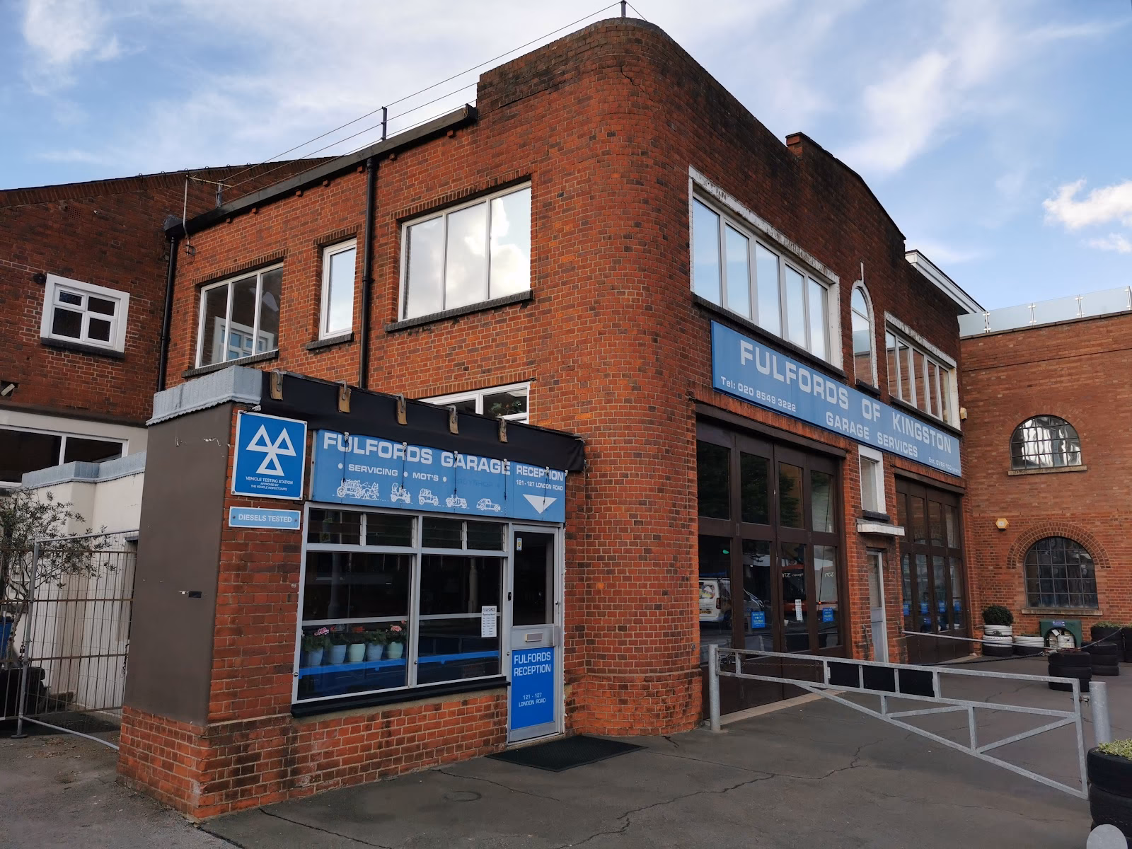 Is Fratton Bridge Garage AA accredited?