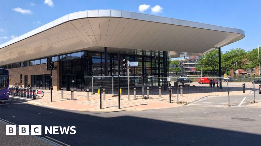 Where is St Margaret's bus station in Leicester?