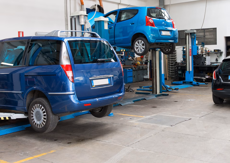 How do I book mechanical work online at Central Tyre & Auto?