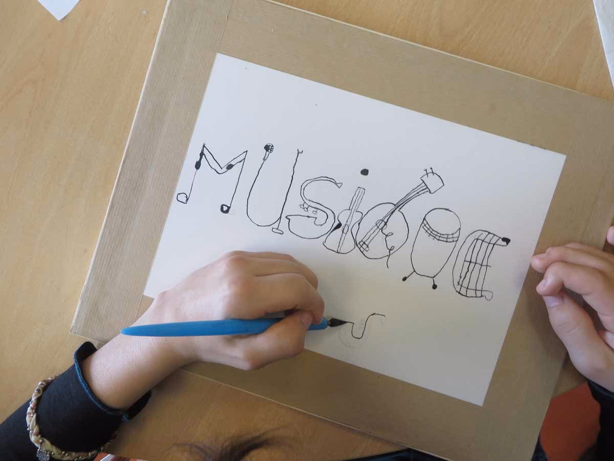 Qu'est-ce que l'Histoire de la musique en bande dessinée?