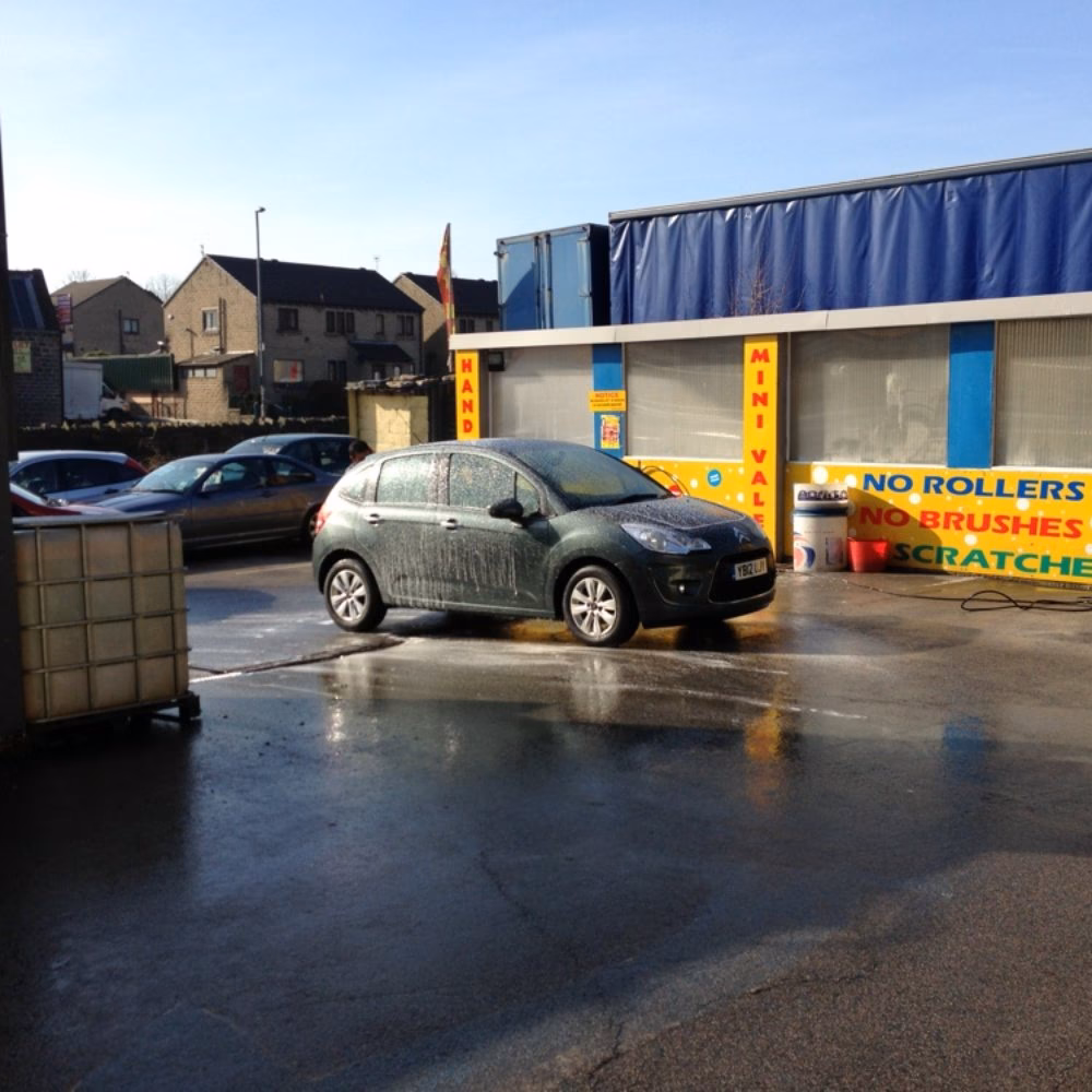 How many Mot centres are there?