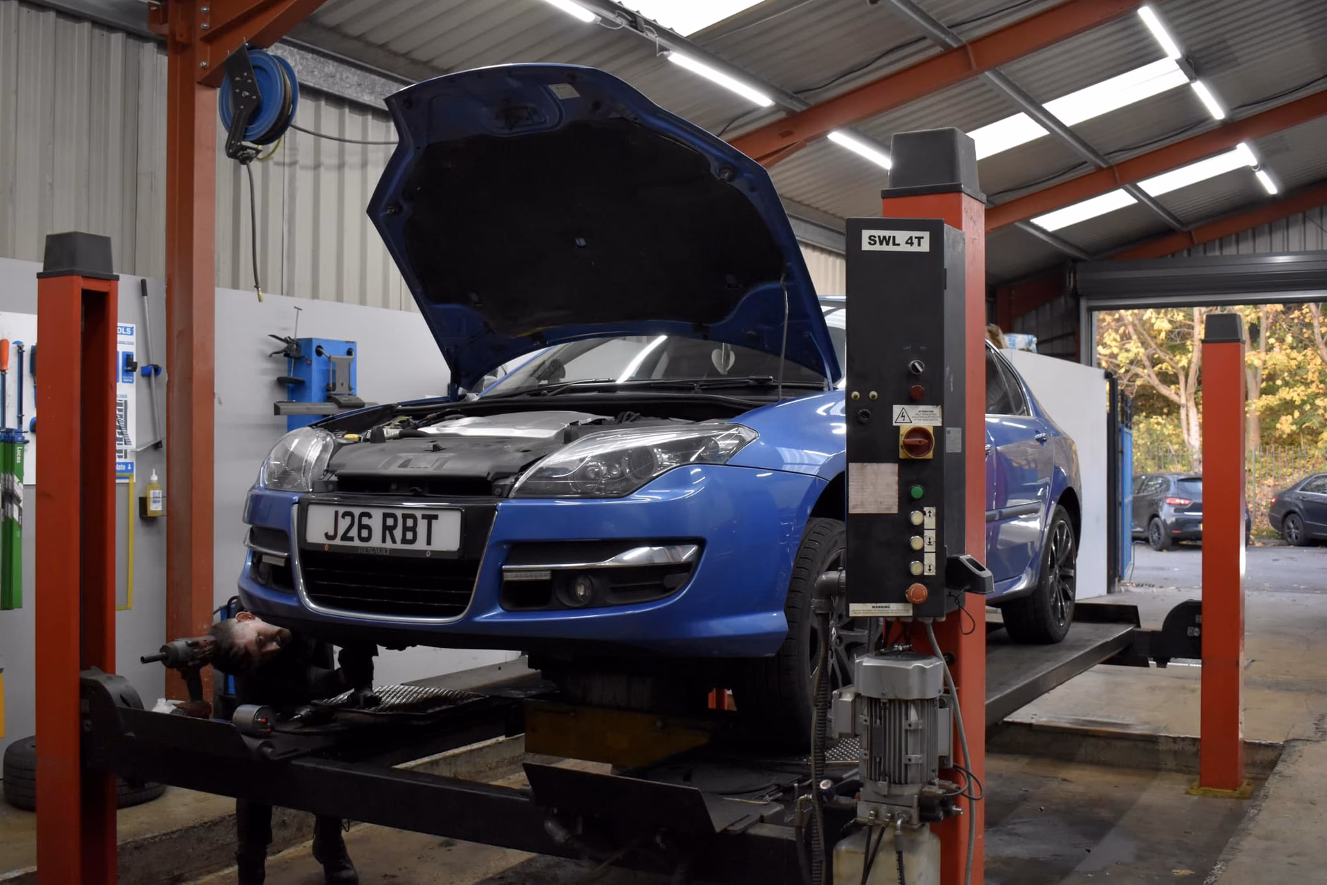 How many MOT test centres are there in Middlesbrough?