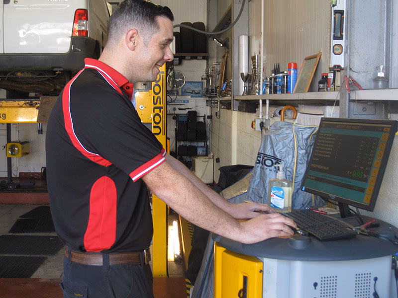 Where can I get an MOT test in Narberth?