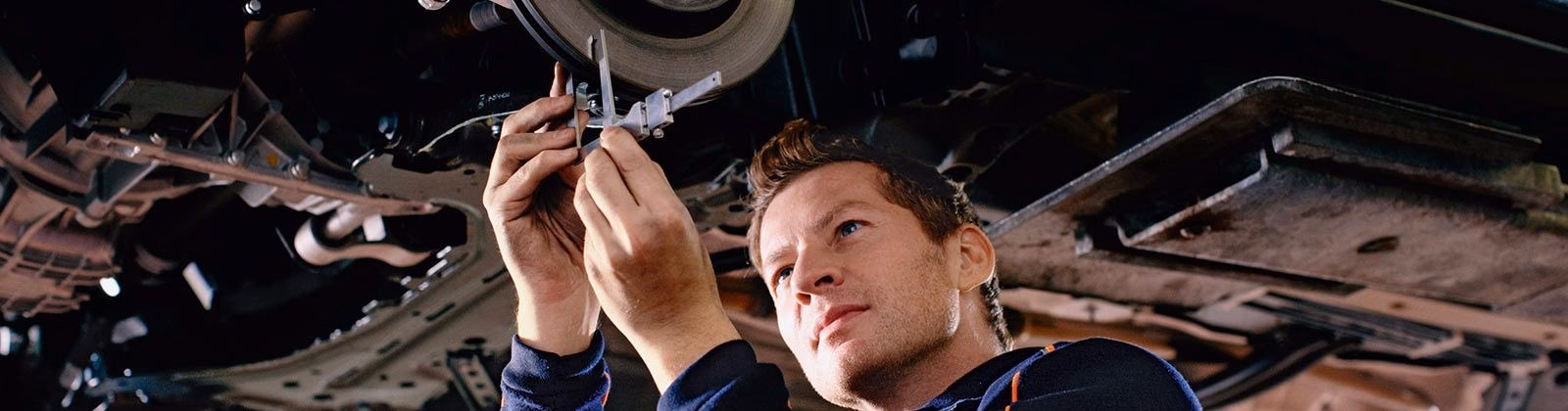 Do I need a credit card for Pembury Auto Centre?