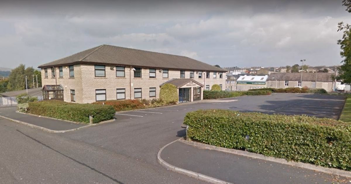 How long does a MOT test take?