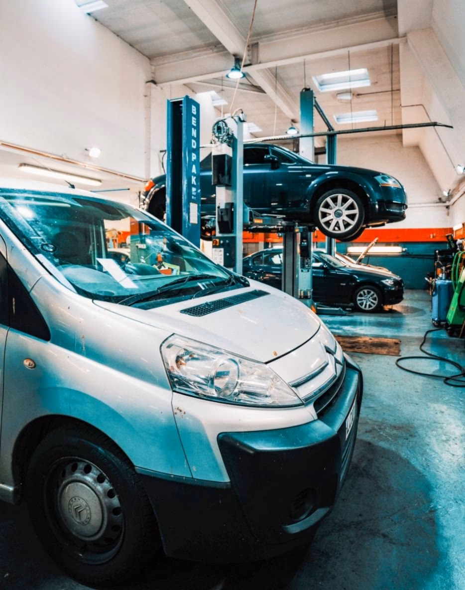 Does Clerkenwell Motors garage offer Mot services?
