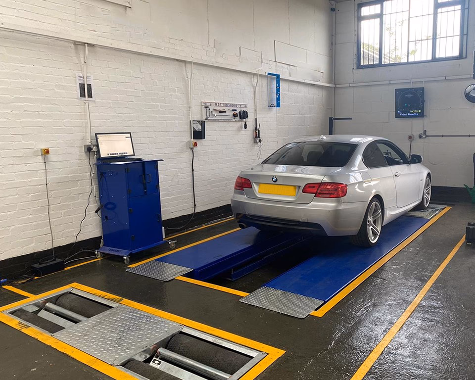 What is a MOT Lane & how does it work?