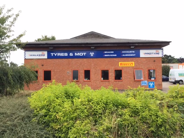 Where can I buy tyres in Leicester & Wigston?