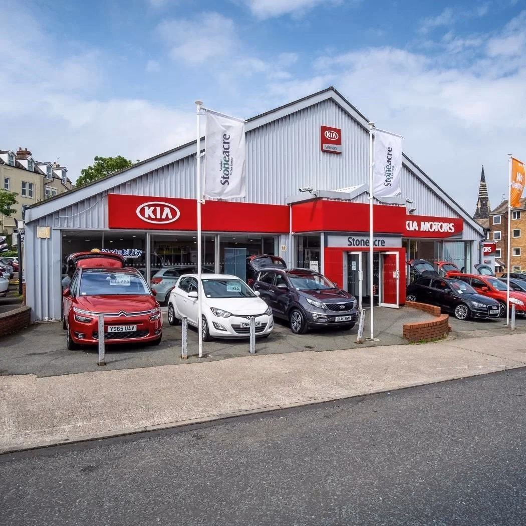 How many Motability scheme dealers are there in the UK?