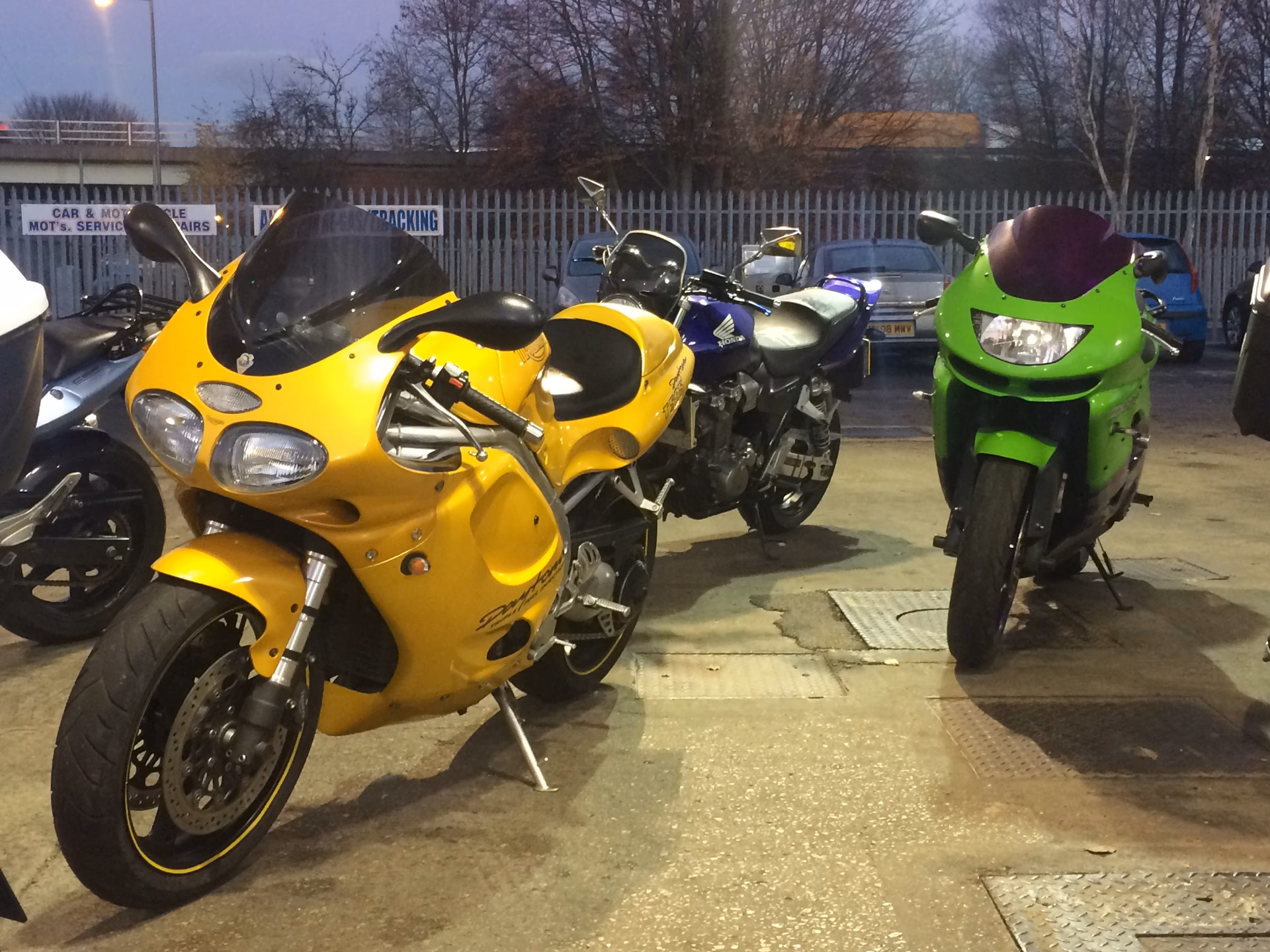 How do I book a motorcyle service in Newton-le-Willows?