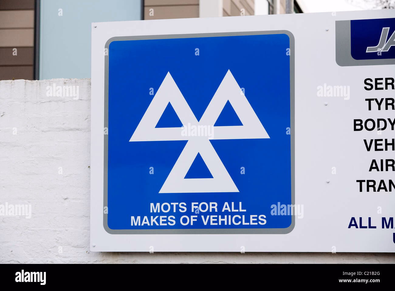 Can I move a car without an MOT?