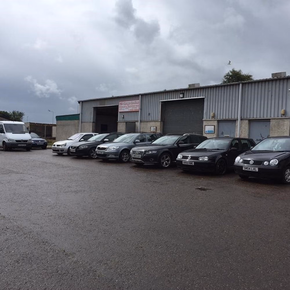 Where is the car park located in Muir of Ord?