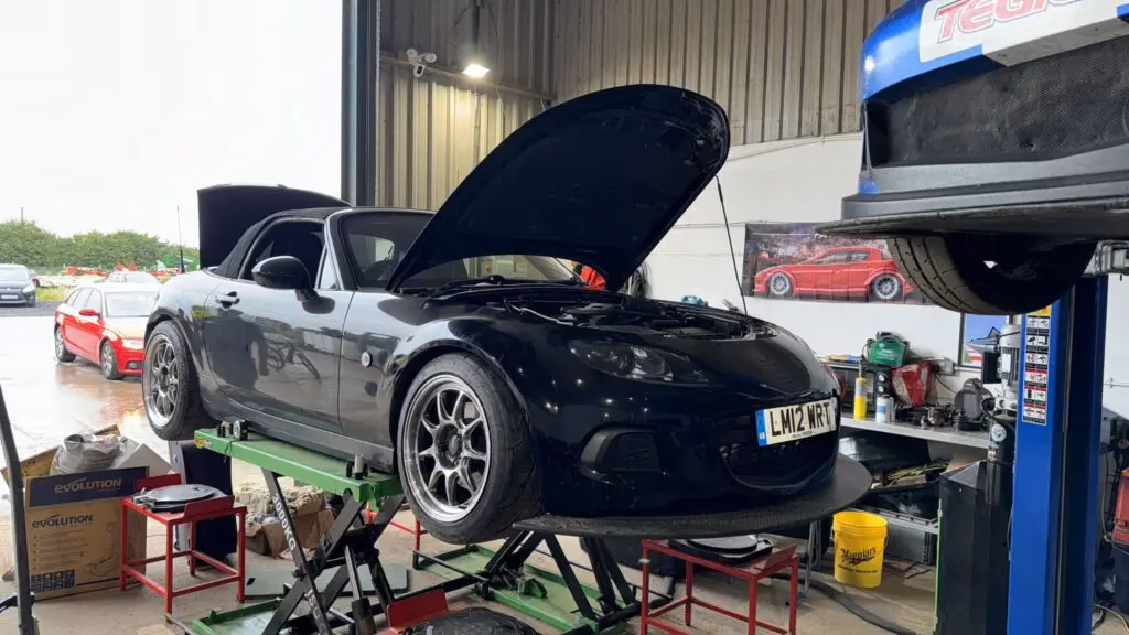 Does MX5 have a bottom end knock?