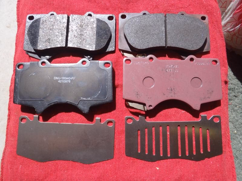 What are Napa brake pads made of?