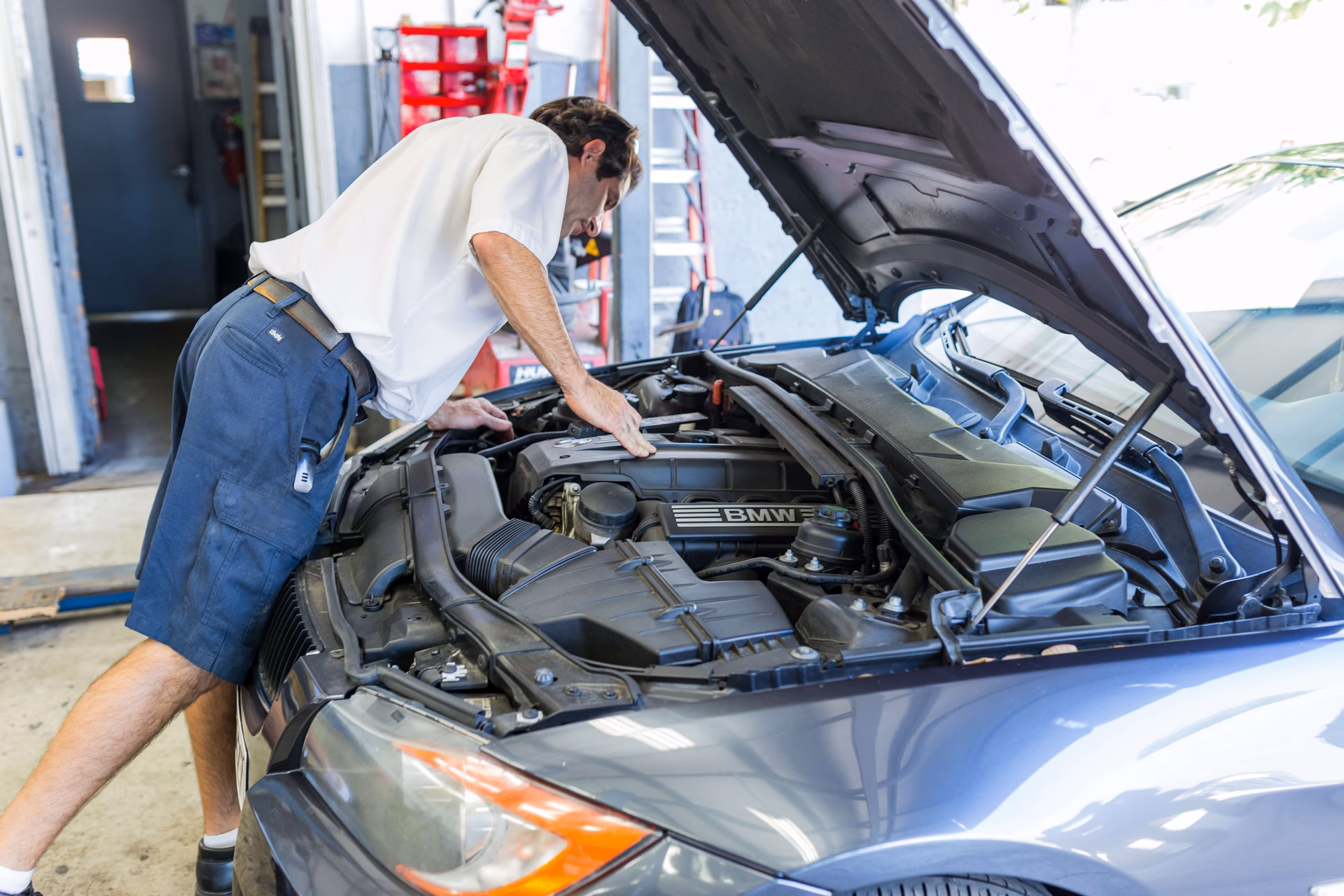 How do I choose a vehicle inspection service?