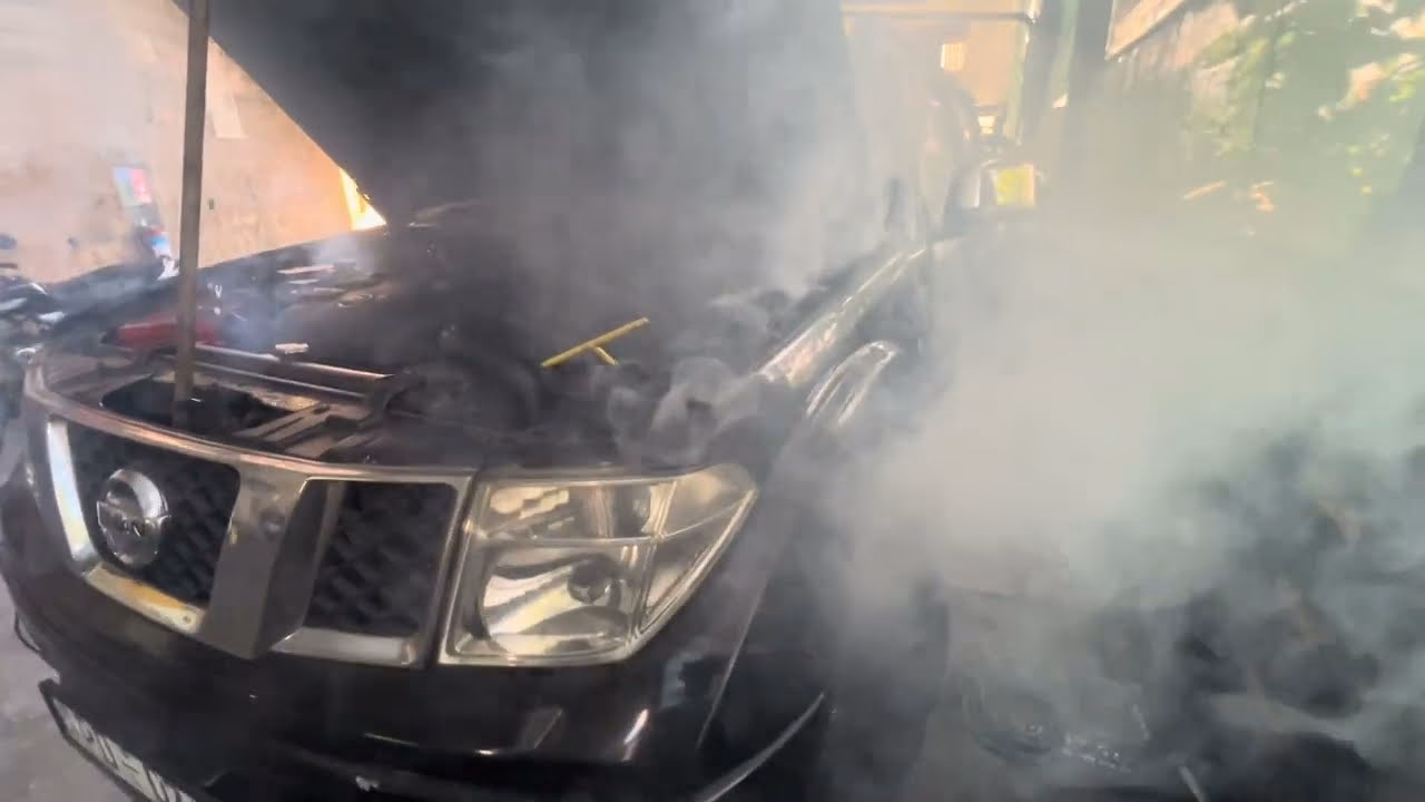 Why does my Navara engine smoke?