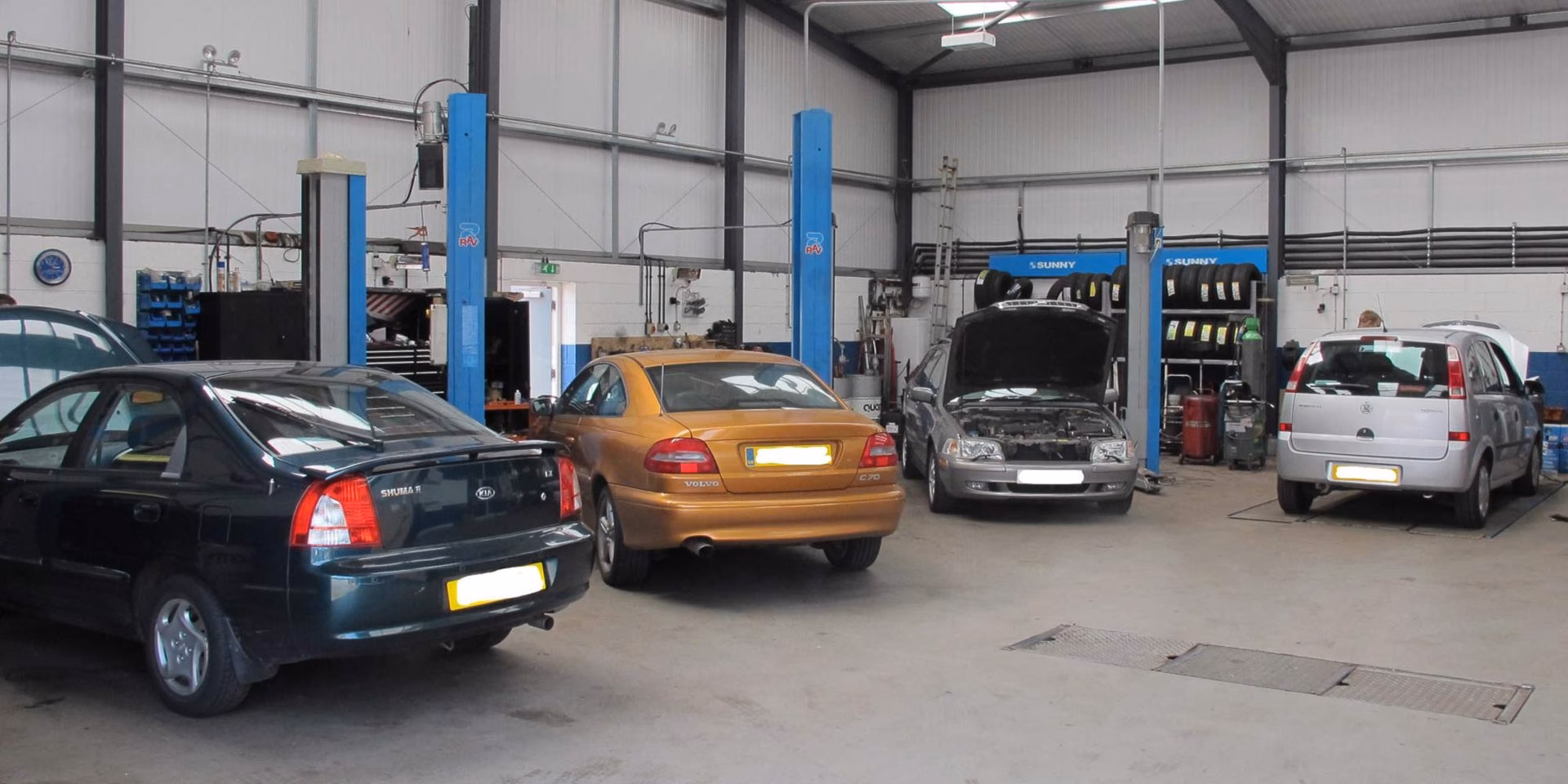 How do I book An MOT test at Nigel Farrow Cars Limited?