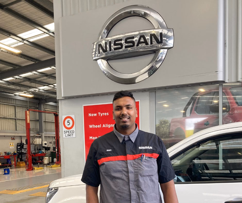 Which Nissan vehicles are available at Manukau Nissan?