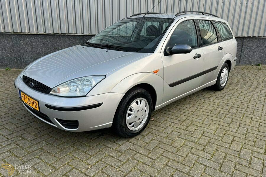 Is the Ford Focus the best-selling family hatchback in the UK?