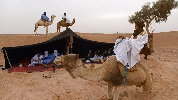 Quel est le synonyme de 'désert'?
