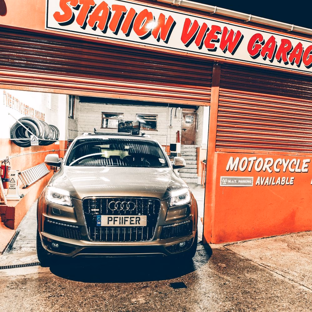 Where is octagon M O T centre?