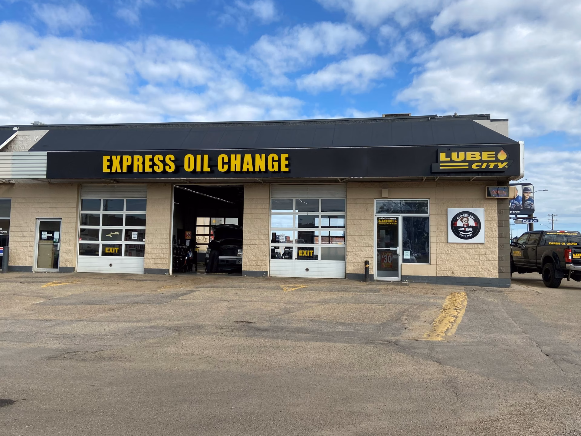 Do I need an appointment for an oil change?