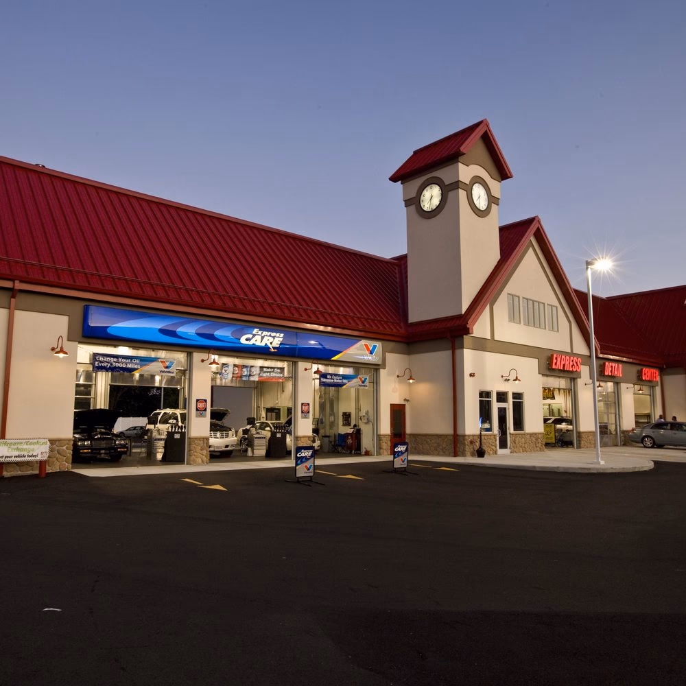 What services does Tuffy Tire & Auto Service Center Grove City offer?