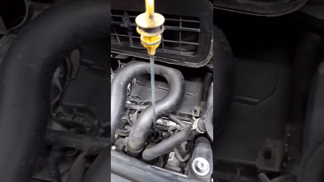 Do I need to change the engine oil on my Vivaro?