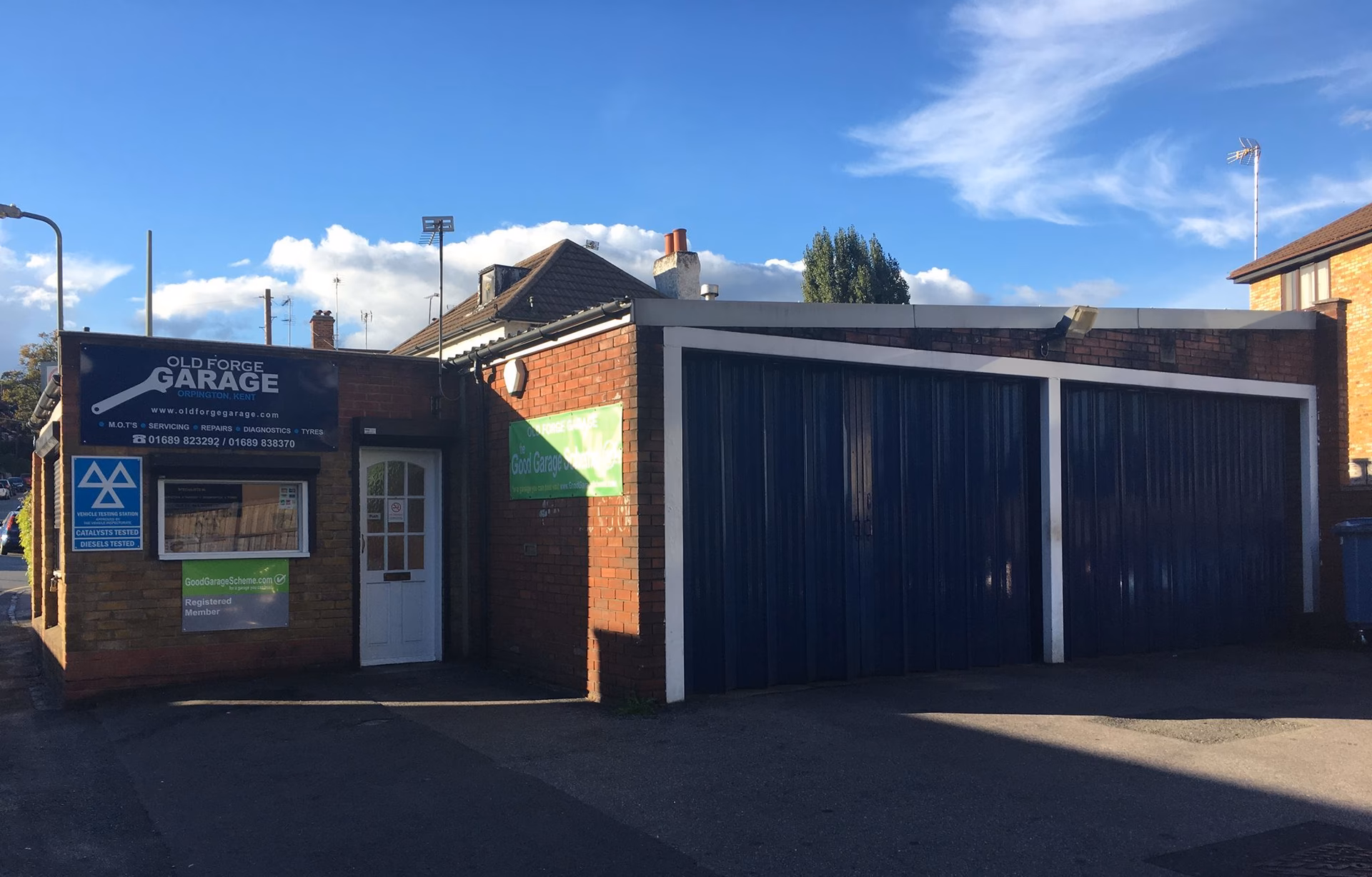 Do I need to book a car service at Ben's tyres Orpington?