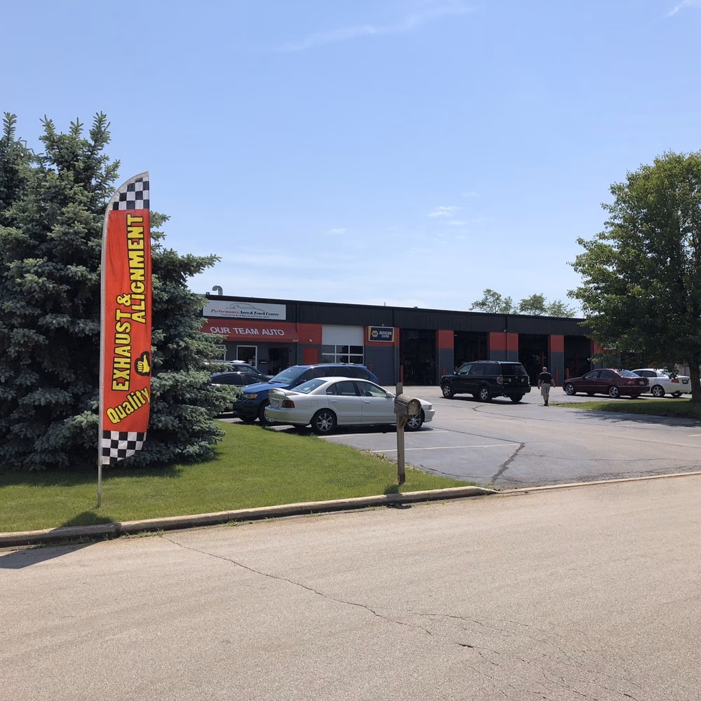 Does Keith's Car Care in Oswego have free WiFi?