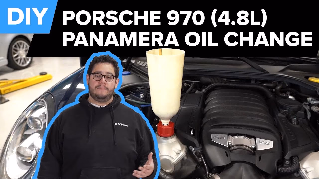 What does a Porsche Panamera service package include?